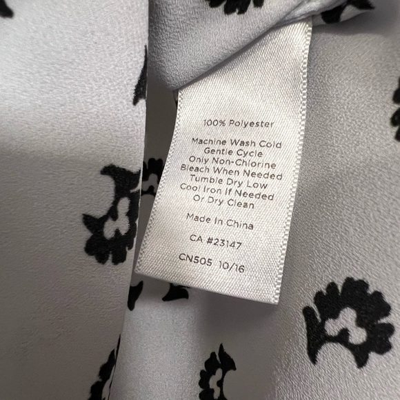 Talbots Ruffle Floral Sleeveless Blouse Size Small - Picture 3 of 5